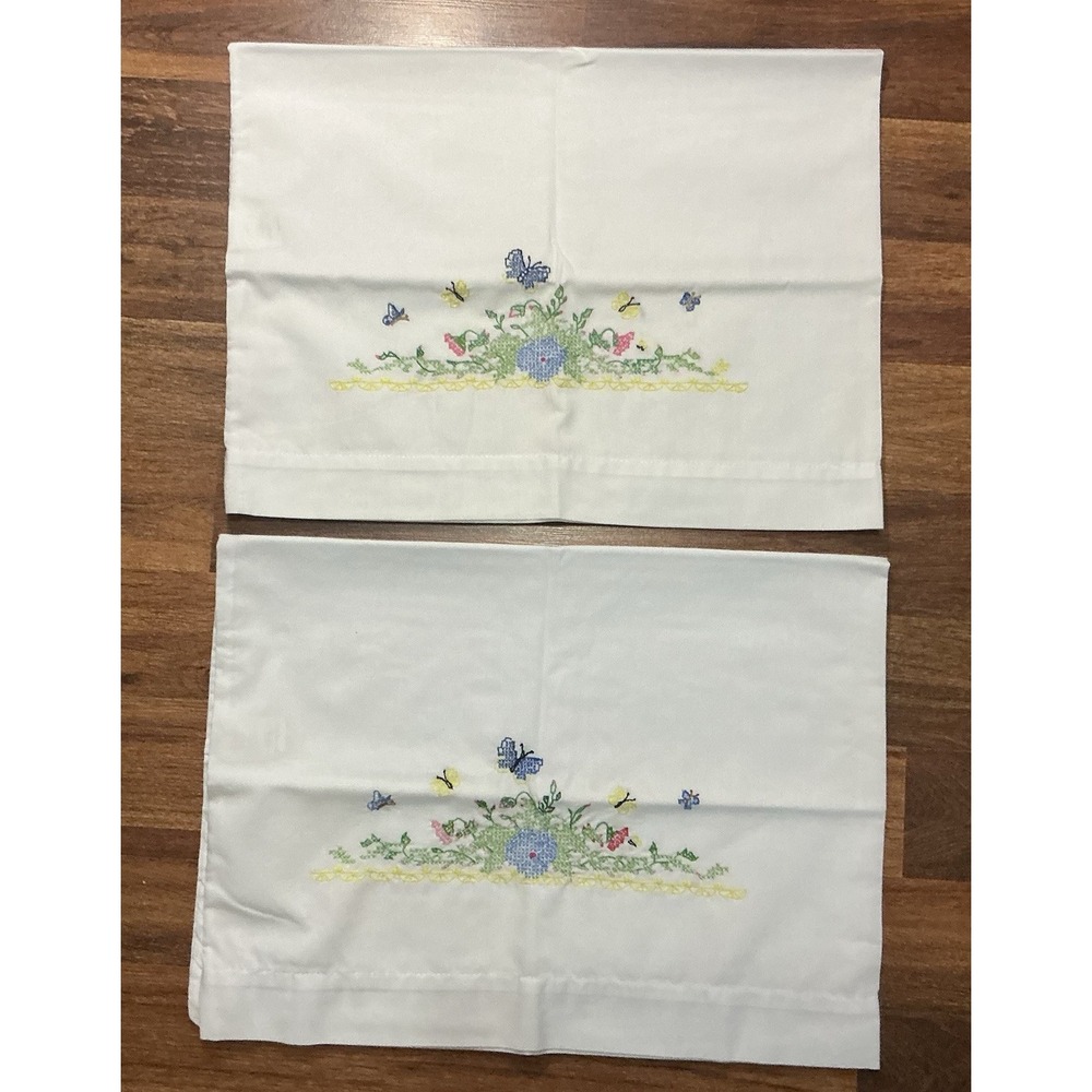 2pc Vtg Hand Embroidered White Bucilla STANDARD Pillowcases Floral Butterflies